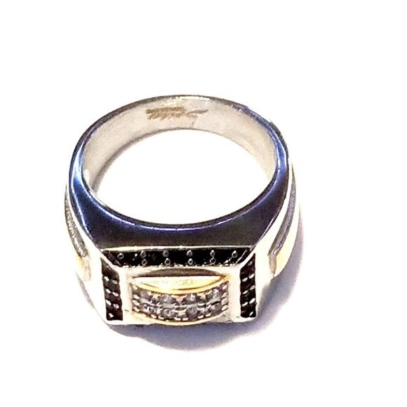 New stainless steel ring with CZs‎ size 13 - Picture 5 of 6